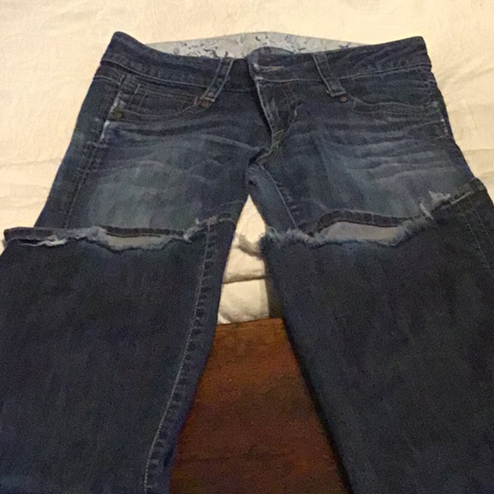 Tag Jeans